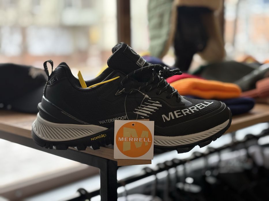 Зимние кроссовки Merrell low