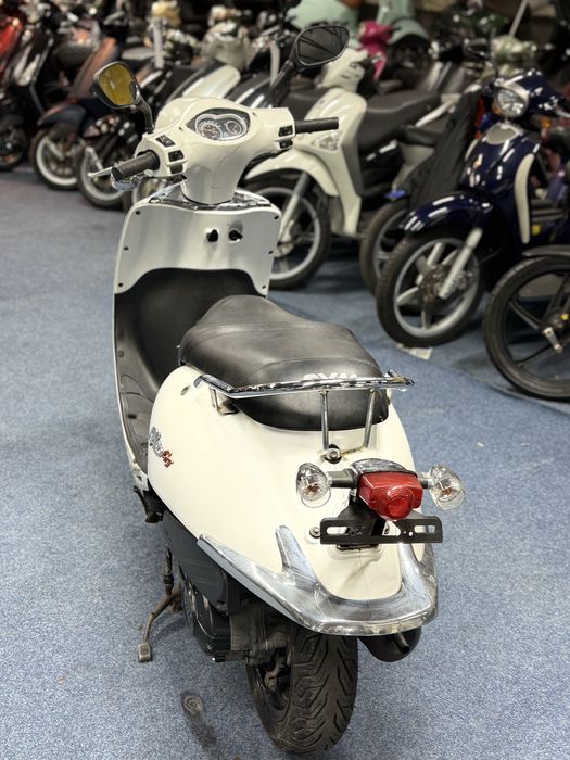 Scuter Sym Allo GT – 50cc, viteză maximă 45 km/h – BLACK FRIDAY