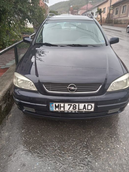 Vănd Opel Astra caravan