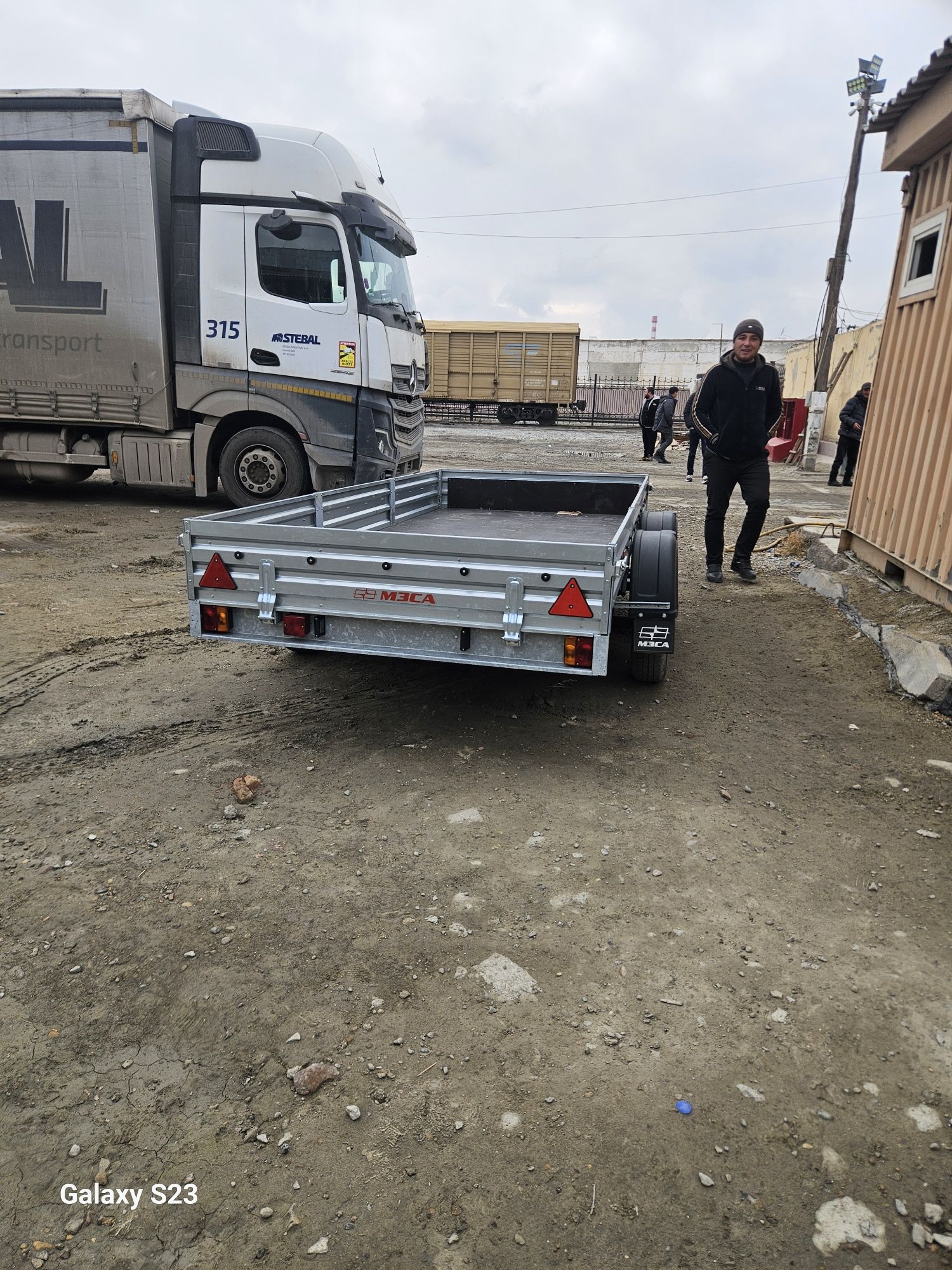 Tirkama sotiladi razmer 3*5 1*5