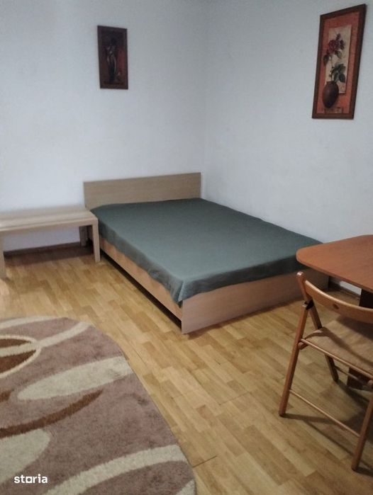 intre diham si mega mall    stradal