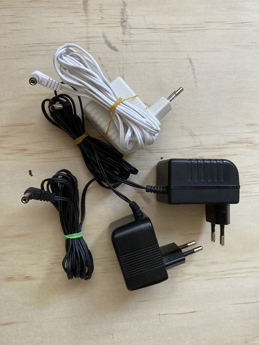 Transformator 9v. 9,3v . Alimentator 9v. adaptor 9,3v