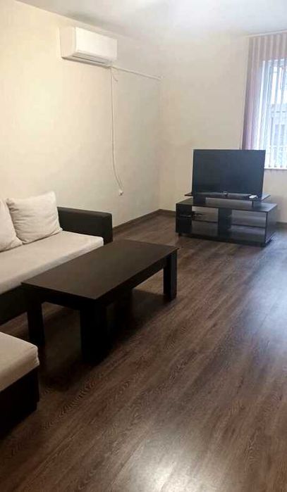 Дава се под наем Тристаен апартамент в Пловдив, Кършияка - 115 кв.м за 625 € - Снимка #2