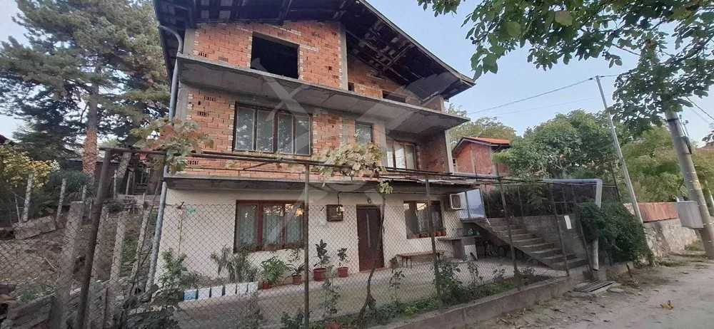 Къща в с. Брестовица! 94610