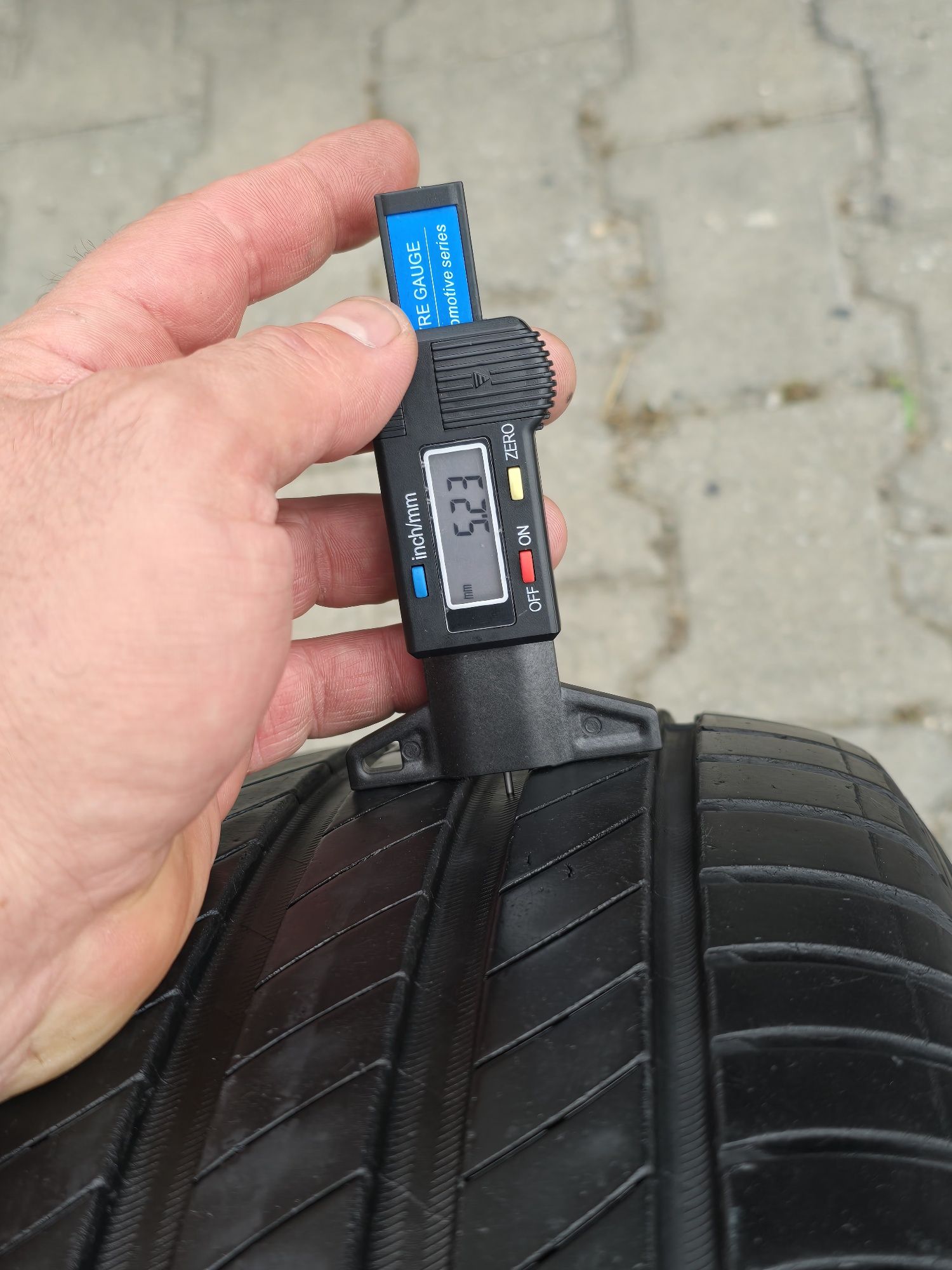 205 60 16 Michelin
