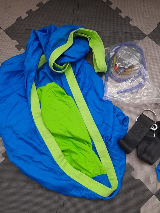 Hamac tip lacrima (cuib) suspendat