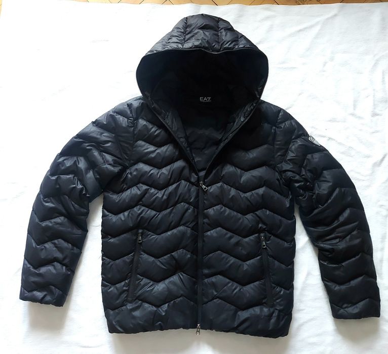 Emporio Armani down, М48/L50, EA7 мъжко пухено яке 100%,пух ,оригинал