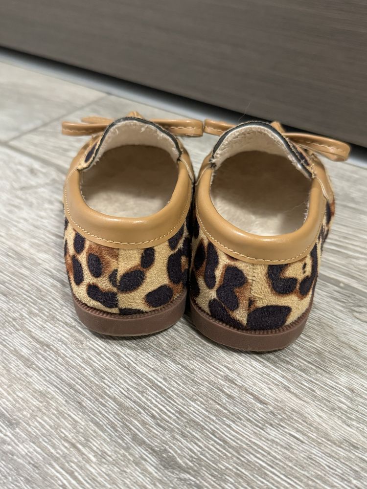 Pantofi loafers fetite