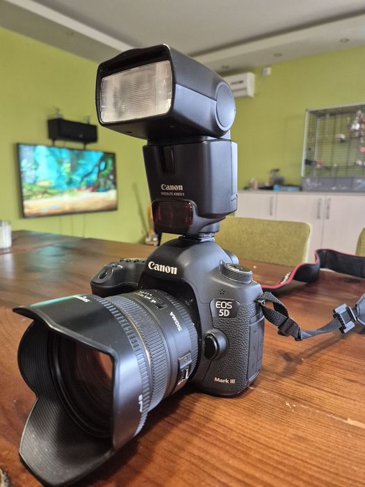Canon 5d markiii, sigma 50mm f1.4 blitz canon 430exii