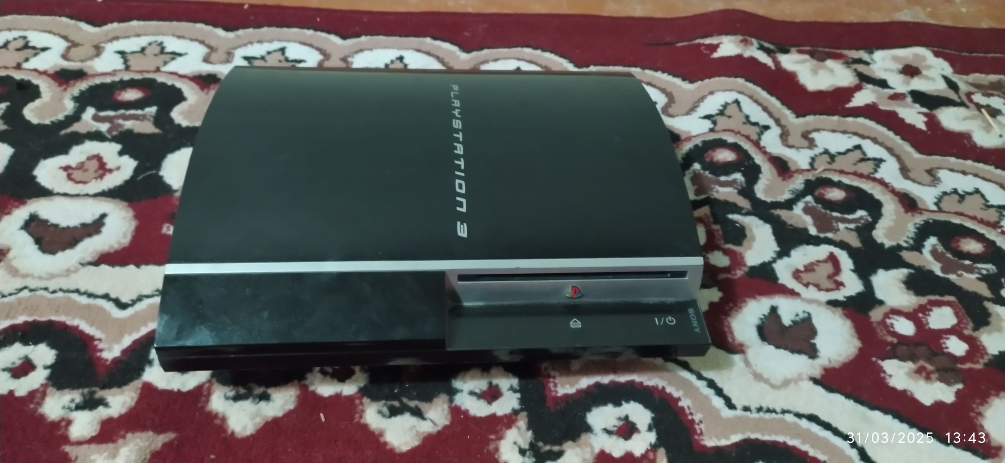 PlayStation selm 3 hotiras 512 G uyinlar 33 ta bor aybi yuq