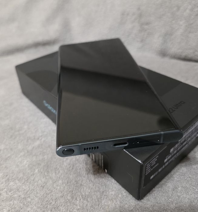 Telefon Samsung Galaxy S22 Ultra, Dual SIM, 12GB RAM, 256GB, 5G