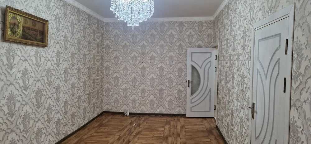 Продаётся 4-комнатная квартира в Юнусабаде, 8 квартал