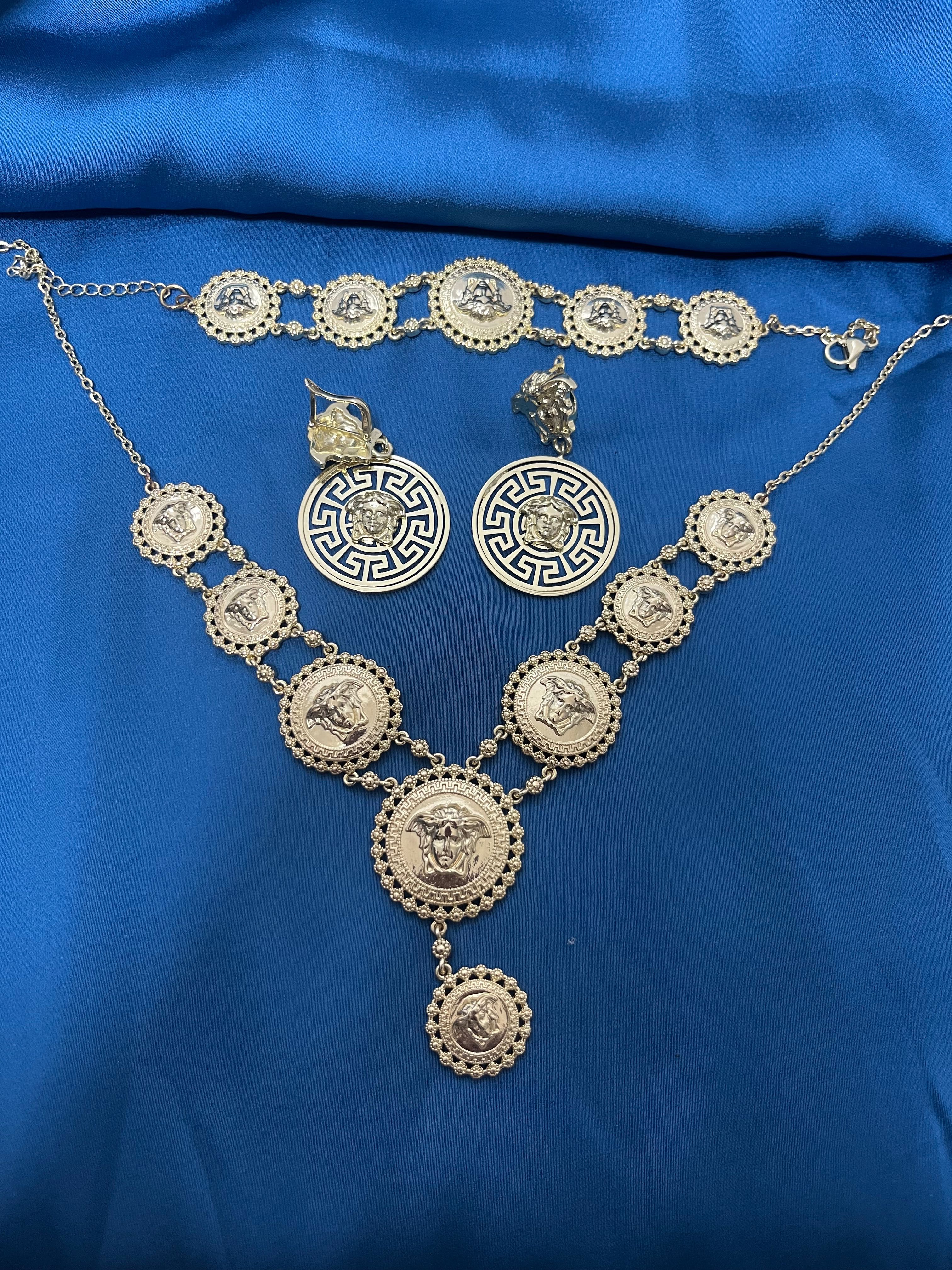 Set Versace placat cu aur de 18k