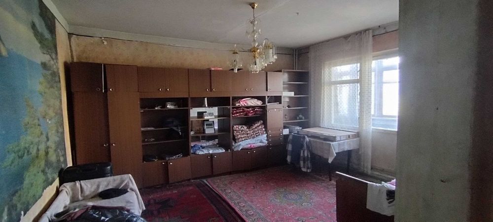 АРЗОН НАРХДА срочна 3-хонали кв сотилади  срочна алокага чикила (707)