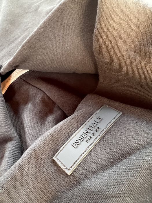 Екип Essentials Black