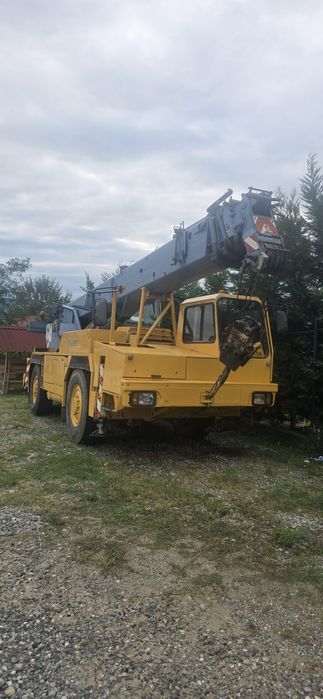 Automacara Liebherr LTM 10.25