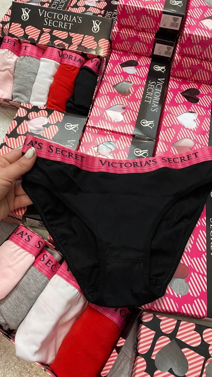 Stoc chiloti dama Victoria Secret