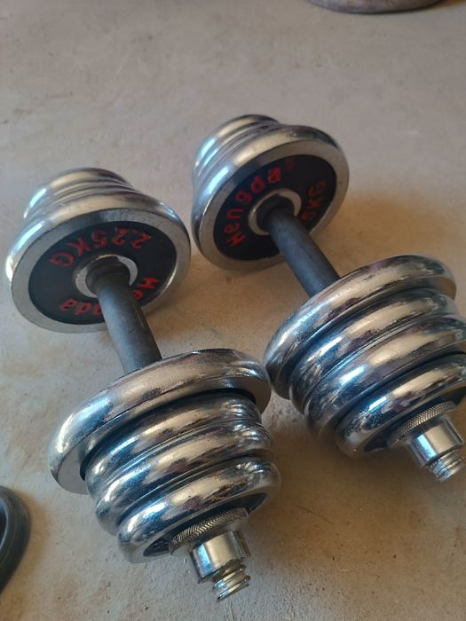 Гантели по 15 кг каждый, общий весь 30 кг. новый как м