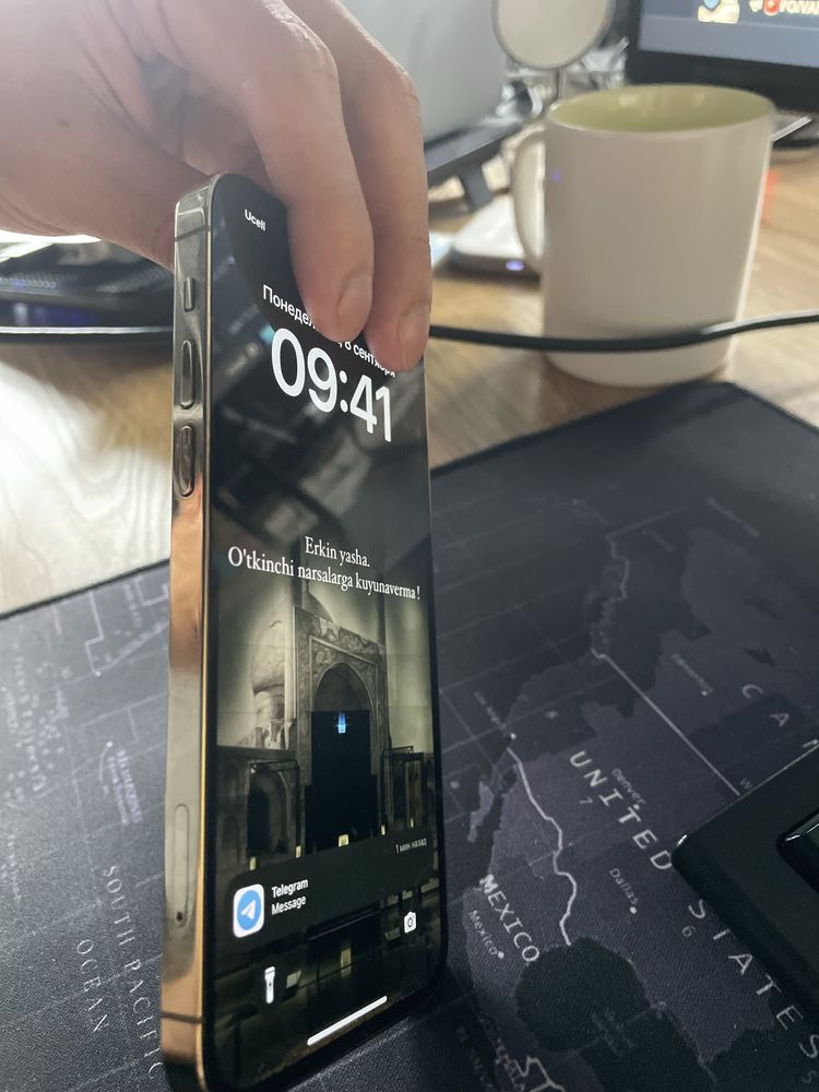 Iphone 12 pro Gold