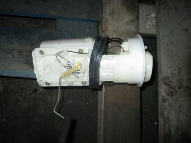 Pompa benzina rezervor Vw Golf 4 Bora A3 Octavia motor 1,4 si 1,6 benz