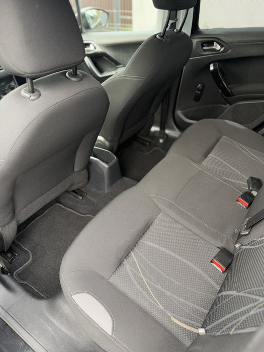 Peugeot 208 Automat Diesel Euro 5