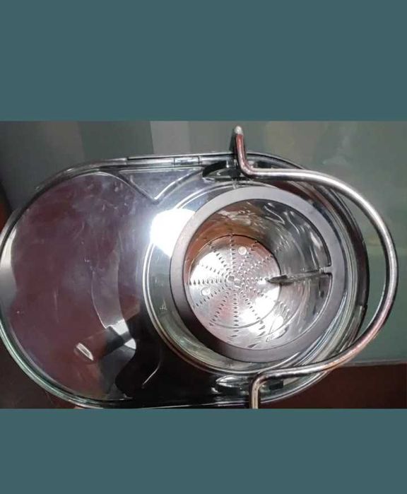 Storcător de fructe și legume Heinner