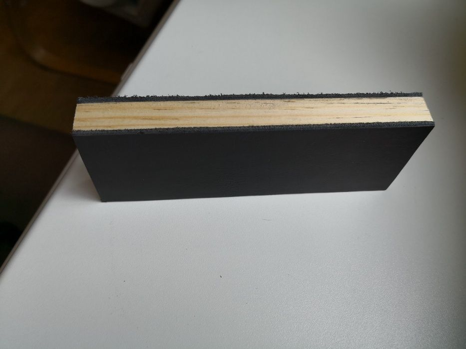 Strop piele pe suport din lemn pentru ascutit lustruit cutite