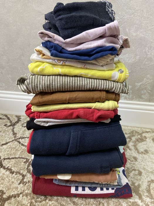 Отдам небольшой пакет вещей