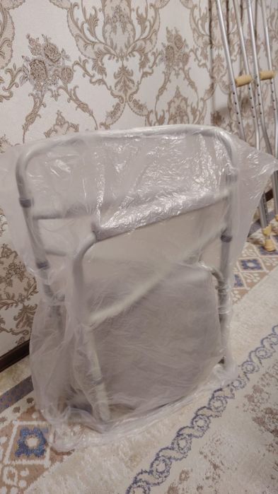 Клозетный стул, новый, в саловане