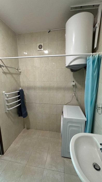 Дава се под наем Двустаен апартамент в Бургас, Сарафово - 40 кв.м за 165.75 € - Снимка #3