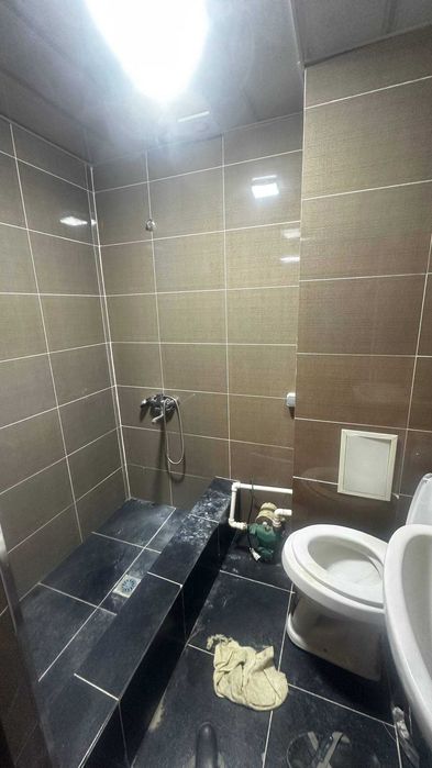 Янги домдан 1 хонали квартира сотилади 6 микрн