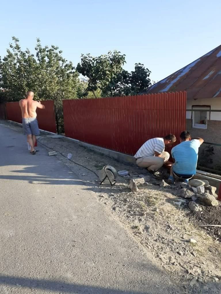 Executam garduri și porți