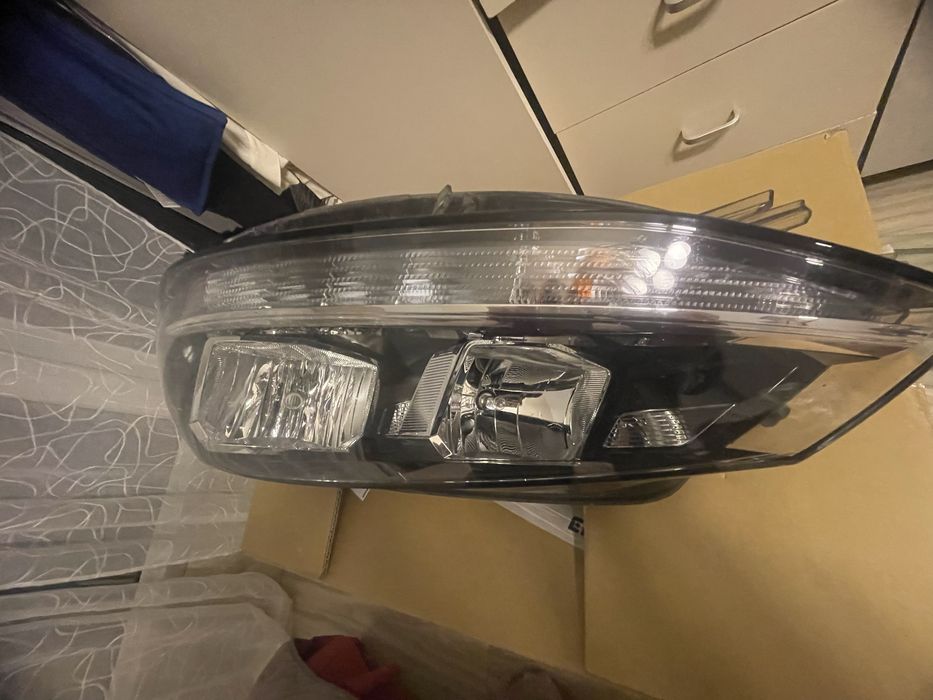 Оргинален ляв фаров за Голф 7.5