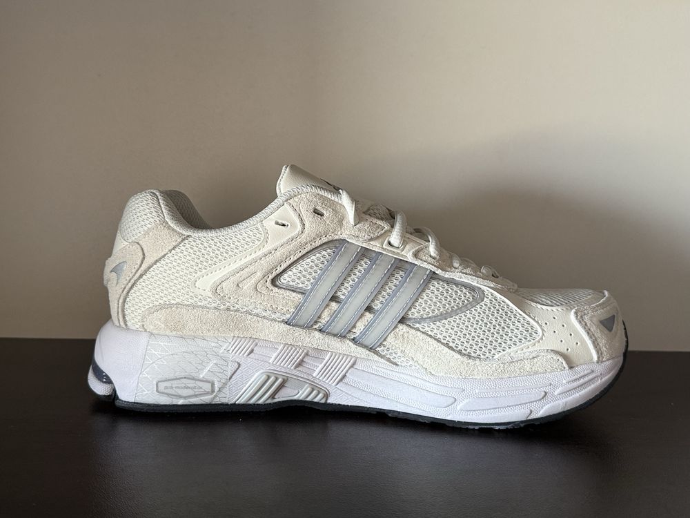ADIDAS RESPONSE CL Налични 43н 27.5см/45н 29.5см Стелка Нови