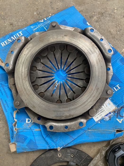 Kit ambreiaj Dacia 1300 1310 1410 papuc sport 1.3 1.4 1.6 FI 180