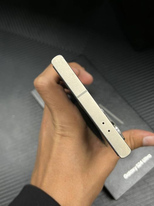 Samsung galaxy s24 ultra 5G 12/256gb