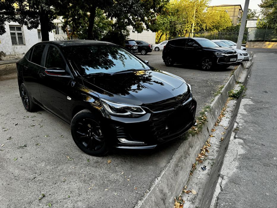 Chevrolet Onix Redline (2025)