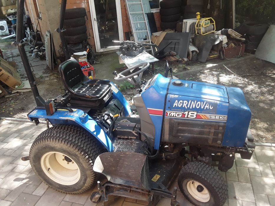 Vînd cositoare dublă fîneață 18CP -ISEKI funcțional perfect,Japan