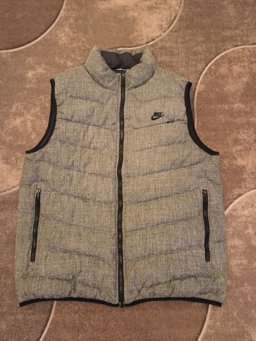 Nike пухен елек размер L