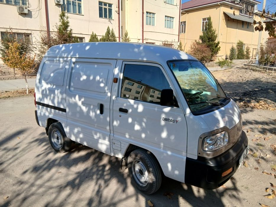 Дамас сотилади янги