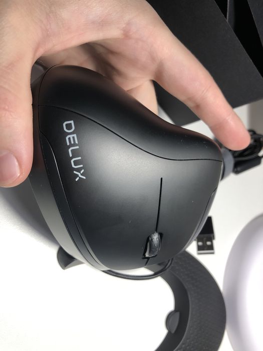 Проводная вертикальная мышь Delux m618xsd