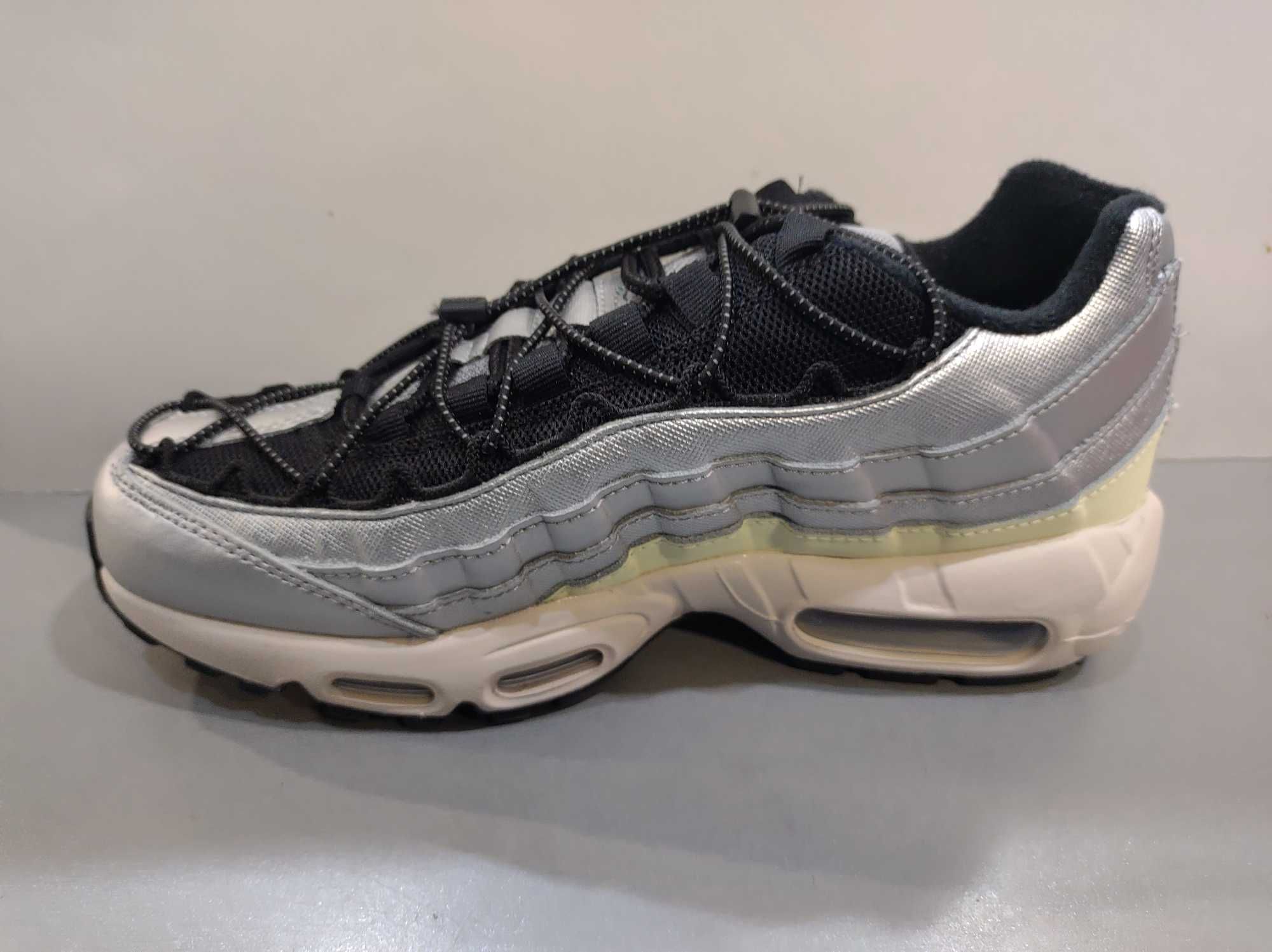 Nike Air Max 95 N40/25sm.Маратонки с камери.Нови.Оригинал