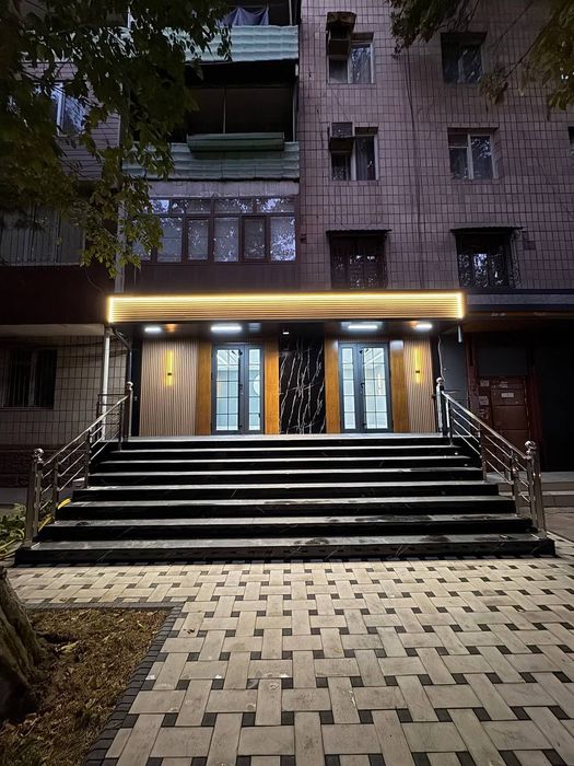 Аренда нежилое помещение Цум 3 комнатная