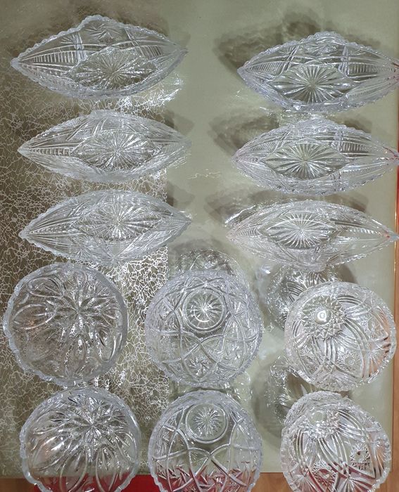 Продам хрустальные салатники