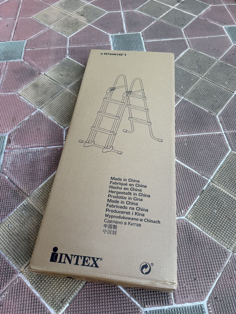 Стълба INTEX 107 см