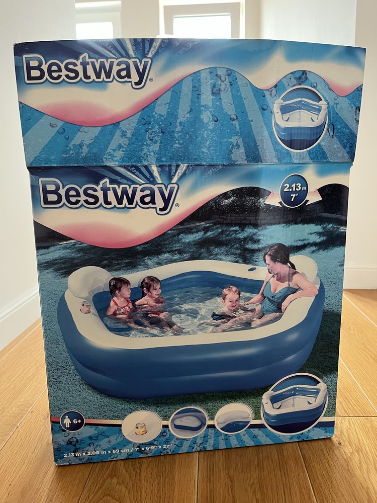 Басейн BESTWAY, използван веднъж.