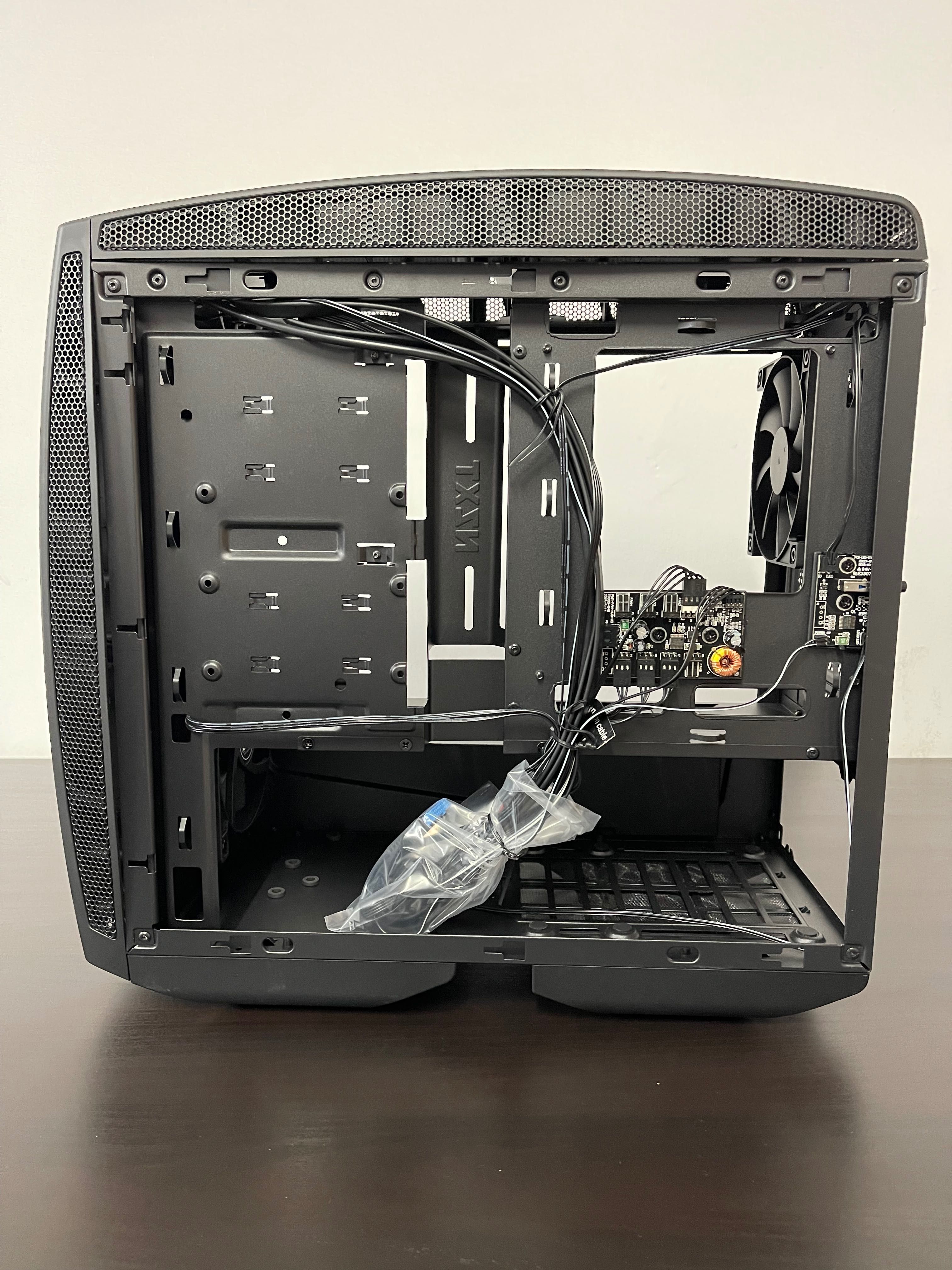 Кутия за компютър NZXT  Mini-ITX Case