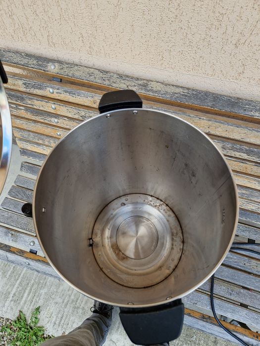 Vând Fierbător 30 L