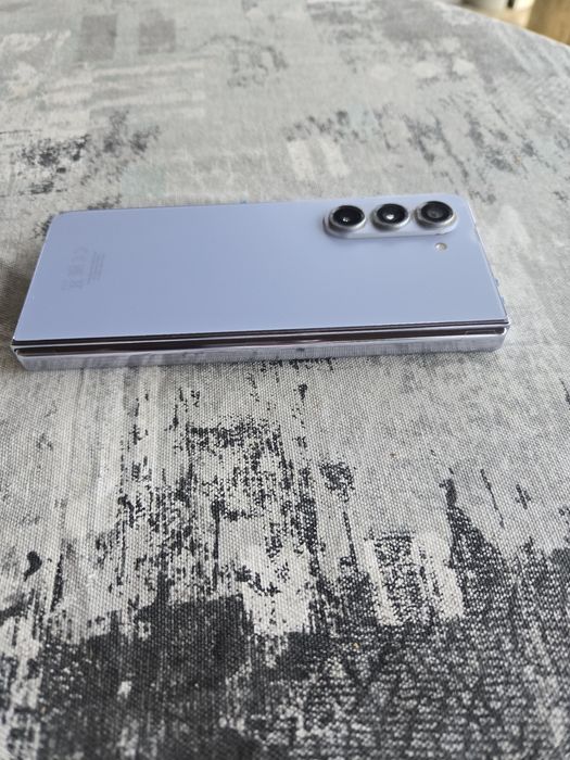 SAMSUNG Galaxy Z Fold 5