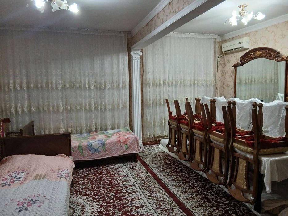 Срочно продается 4 ком 92м2 удвоенной зал квартира на мирабадском р-н